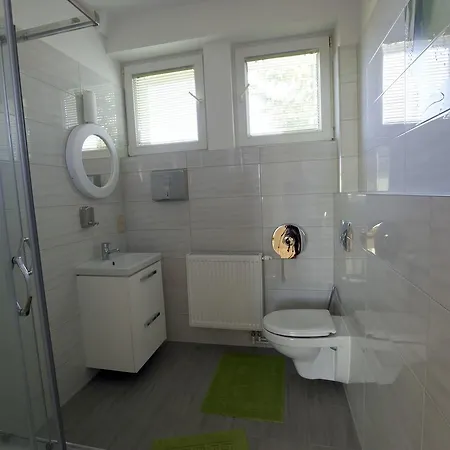 Хостел Green House *